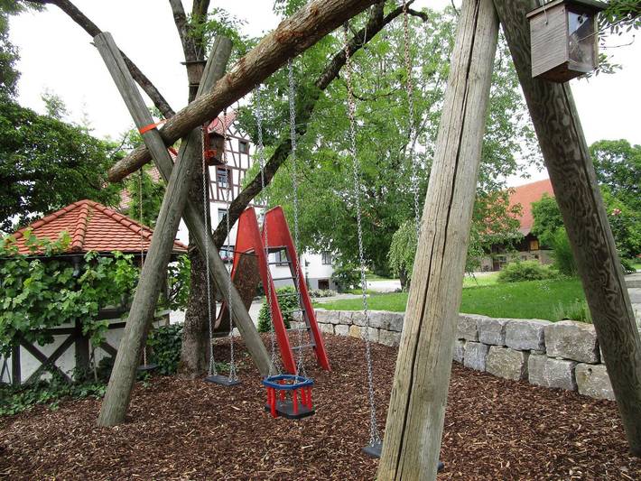 Pilgerhof Keller - Ferienwohnung 3: 3 Zimmer, 45 qm in Friedrichshafen, Region Bodensee-Oberschwaben