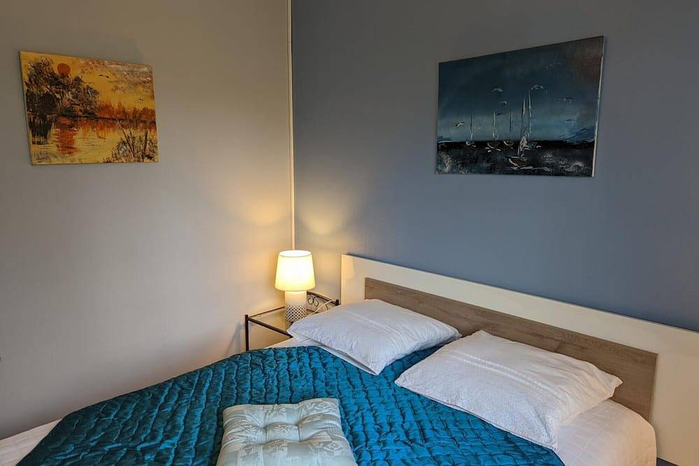 Appartement entier, Charmant appartement avec terrasse et jardin, idéal pour 4 personnes, à Barbezieux in Barbezieux-Saint-Hilaire, Charente