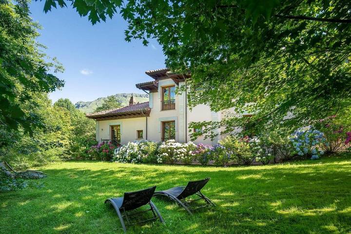 Hotel para 2 personas, con jardín y vistas, Se admiten mascotas en Comarca de Oriente - 3