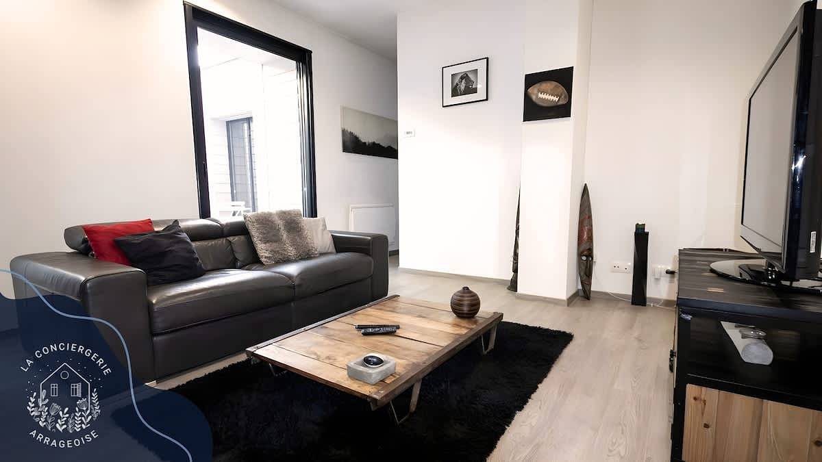 Appartement entier, La terrasse, proche des places 2 chambres in Arras, Région d'Arras