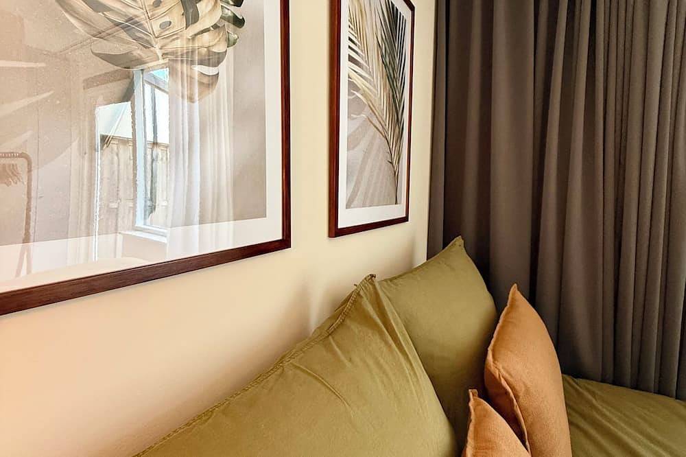 Appartamento intero, Cosy, stylish fully private studio with backyard - free parking in Amsterdam-Noord, Costa Olandese