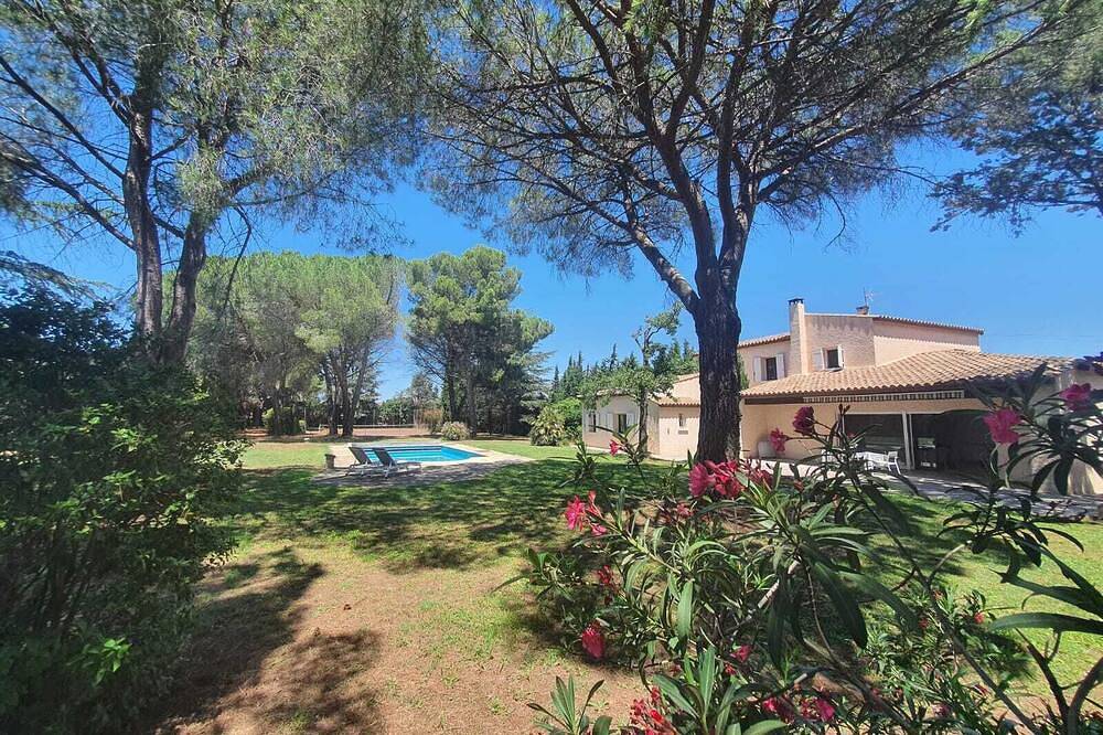 La Villa des Pins in Garons, Nimes region