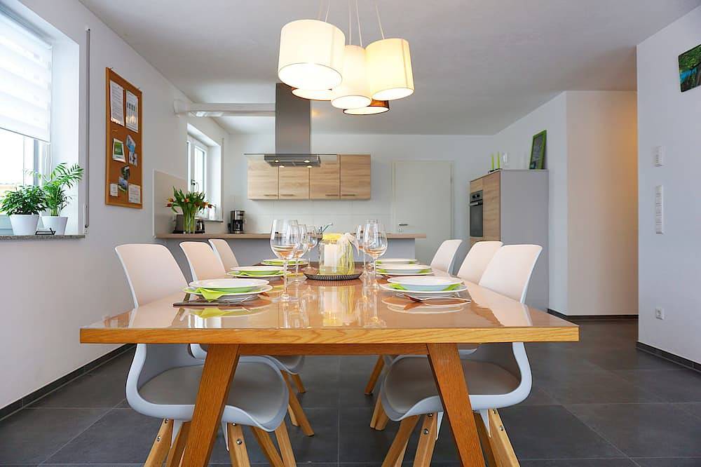 Ganze Wohnung, Annkommen-Wohlfühlen-Genießen, Fewo Schöne Lau, Dg, 3 Schlafzimmer, max. 6 Pers. in Blaubeuren, Alb-Donau-Kreis