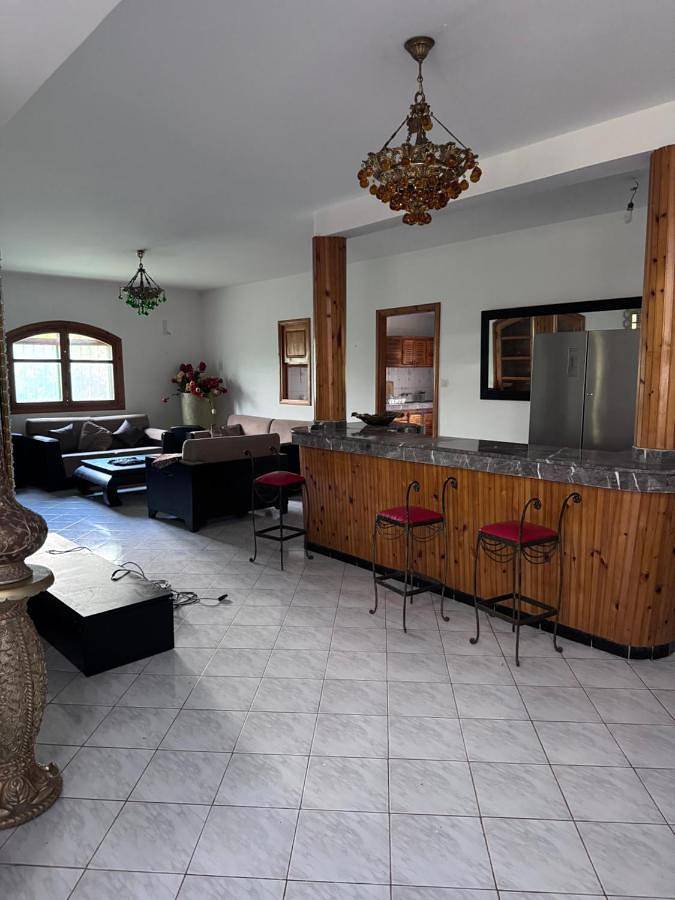 Villa pour 12 personnes, avec vue ainsi que jardin et terrasse, animaux acceptés