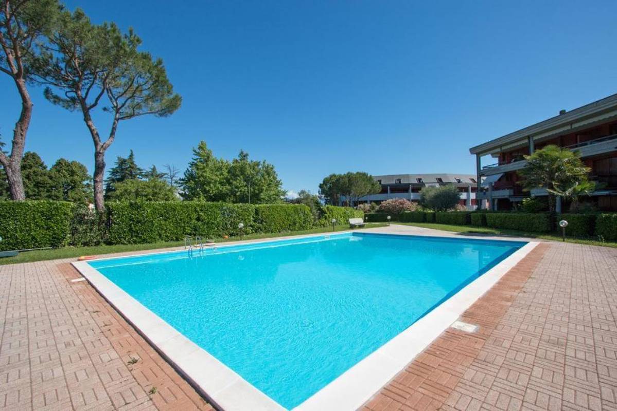 Entire apartment, Gioiella pool & lake (pet friendly)By Case al ... in Rivoltella del Garda, Desenzano del Garda