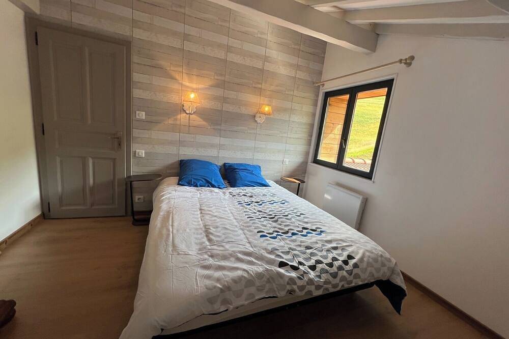 High-end Bel'M'Amiral for 15 people, magnificent view and indoor swimming pool in Fresse-sur-Moselle, Épinal en omgeving