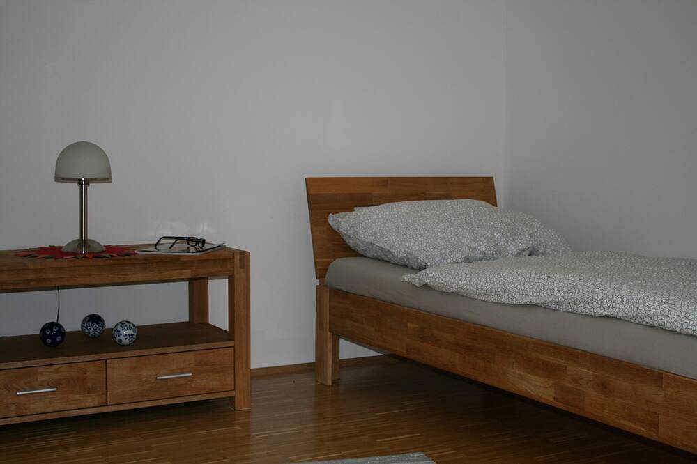 Geheel appartement, Pure nature: Apartment 'Tawny Owl' at 'Frau Holle' (Mother Hulda), dogs welcome in Eschwege, Werra-Meißner-Kreis