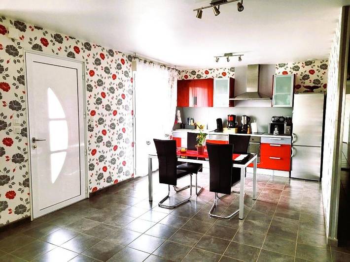 Location de vacances pour 6 personnes, avec vue et jardin à Tence - 2