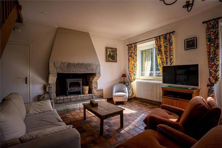 Location de vacances pour 7 personnes, avec jardin et balcon dans Plage des Dunes (Penvénan) - 3