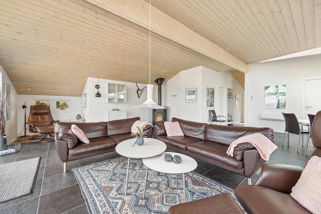 Traumhaftes Ferienhaus mit Whirlpool für 8 Personen in Blavand, Varde