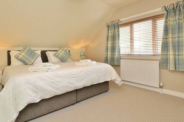 Log Cabin for 8 People in St Andrews, Fife region, Photo 3