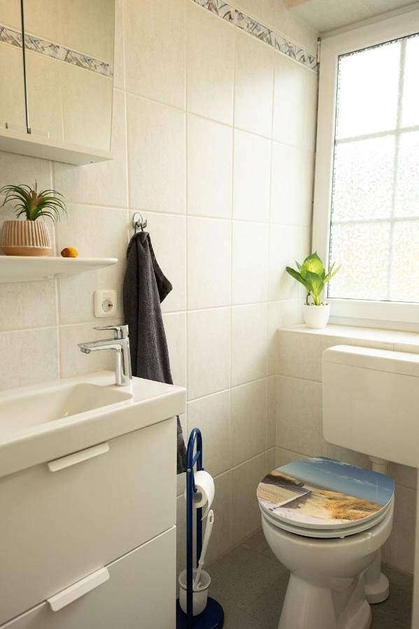 Ferienhaus für 7 Personen, mit Terrasse und Garten in Hohenkirchen (Wangerland) - 4