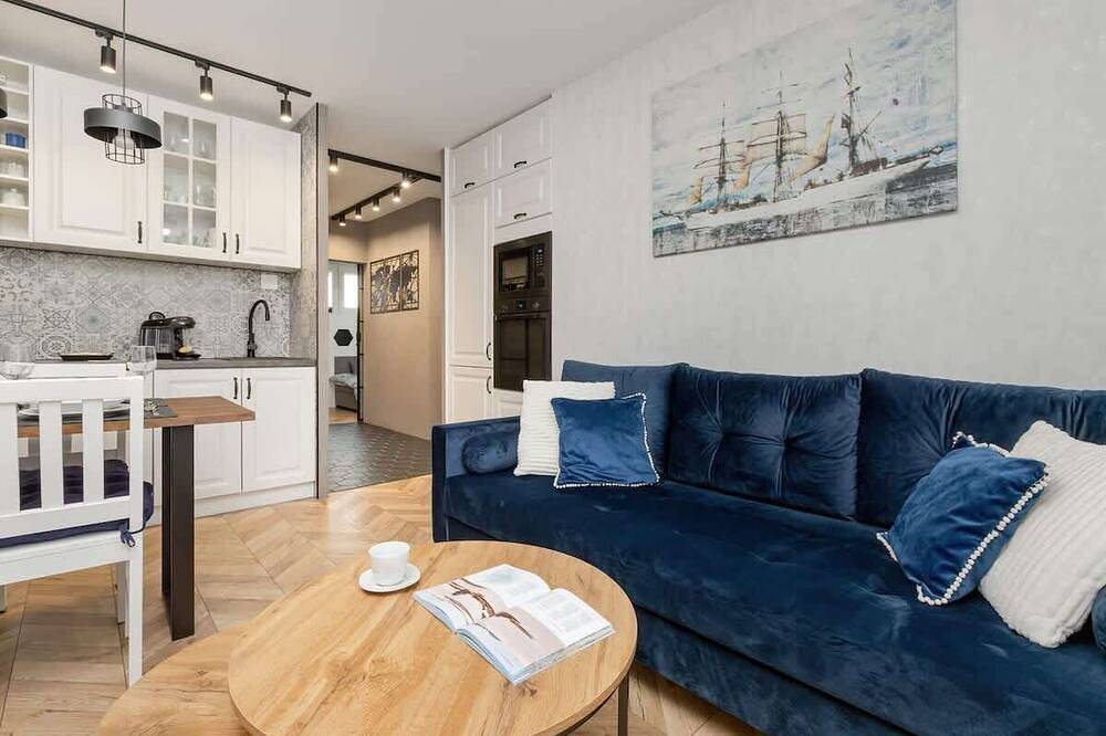 Ganze Wohnung, Geräumiges Apartment | Zwei Schlafzimmer und Balkon in Danzig, Zatoka Gdańska