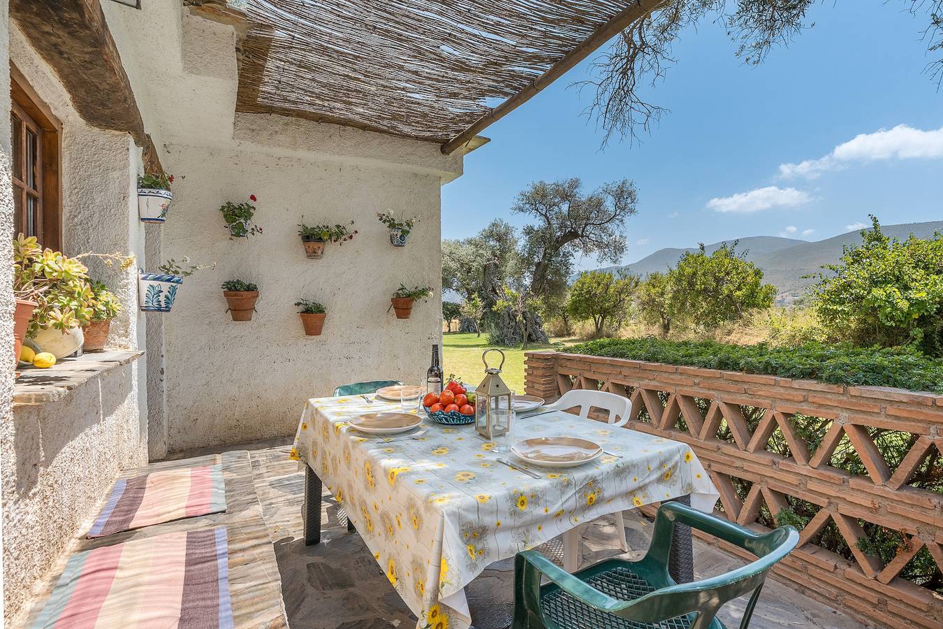 Casa rural 'Lavanda' con vistas a la montaña, piscina compartida y Wi-Fi in Órgiva, Provincia de Granada