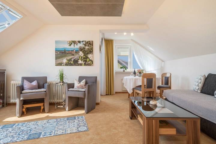 Ferienwohnung für 2 Personen, mit Balkon und Garten sowie Seeblick in Obersee (Bodensee) - 2