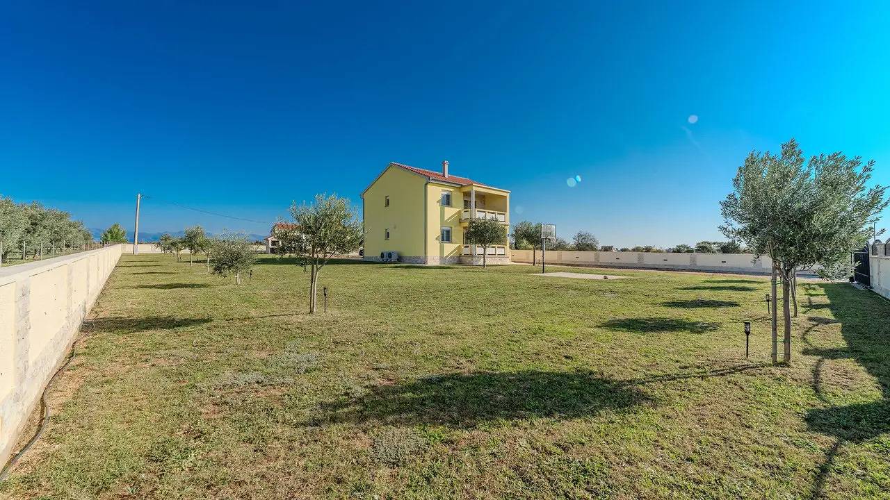 Ferienhaus für 10 Personen (200 m²) in Ninski Stanovi in Nin, Zadar