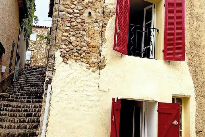 Location de vacances pour 2 personnes à Roumoules