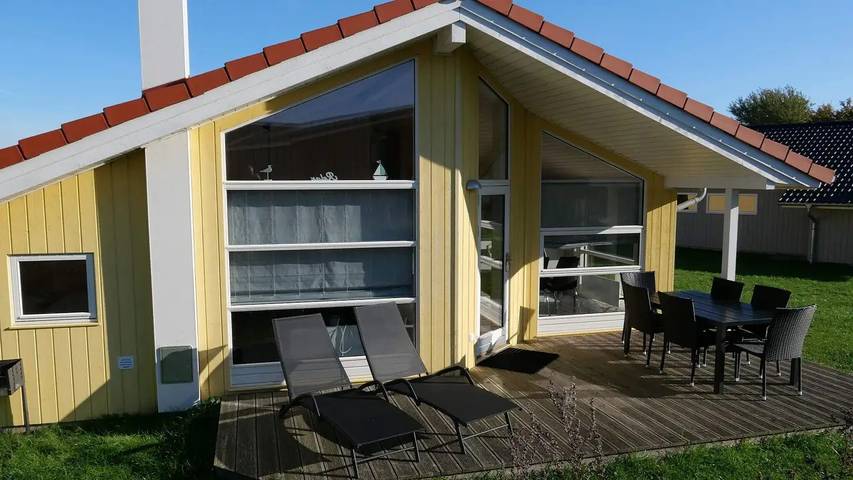 Ferienhaus für 7 Personen, mit Terrasse und Sauna in Großenbrode