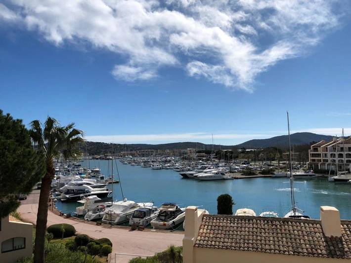 Location de vacances pour 4 personnes, avec balcon et vue, animaux acceptés dans Port Cogolin