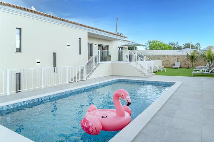 Location de vacances pour 8 personnes, avec terrasse et jardin dans Pata De Cima - 4