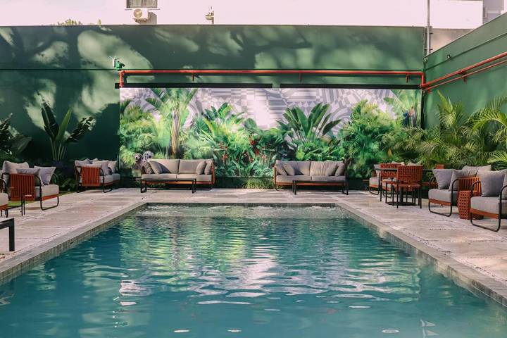 Pousadas para 3 pessoas, com piscina e balcão em Porto Alegre