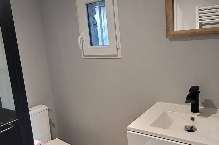 Gîte pour 2 personnes, avec terrasse et jardin à Saint-Denis-de-Pile - 4