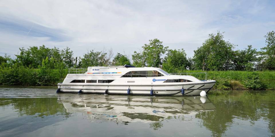 Bateau pour 12 personnes, avec Balcon/Terrasse et Terrasse