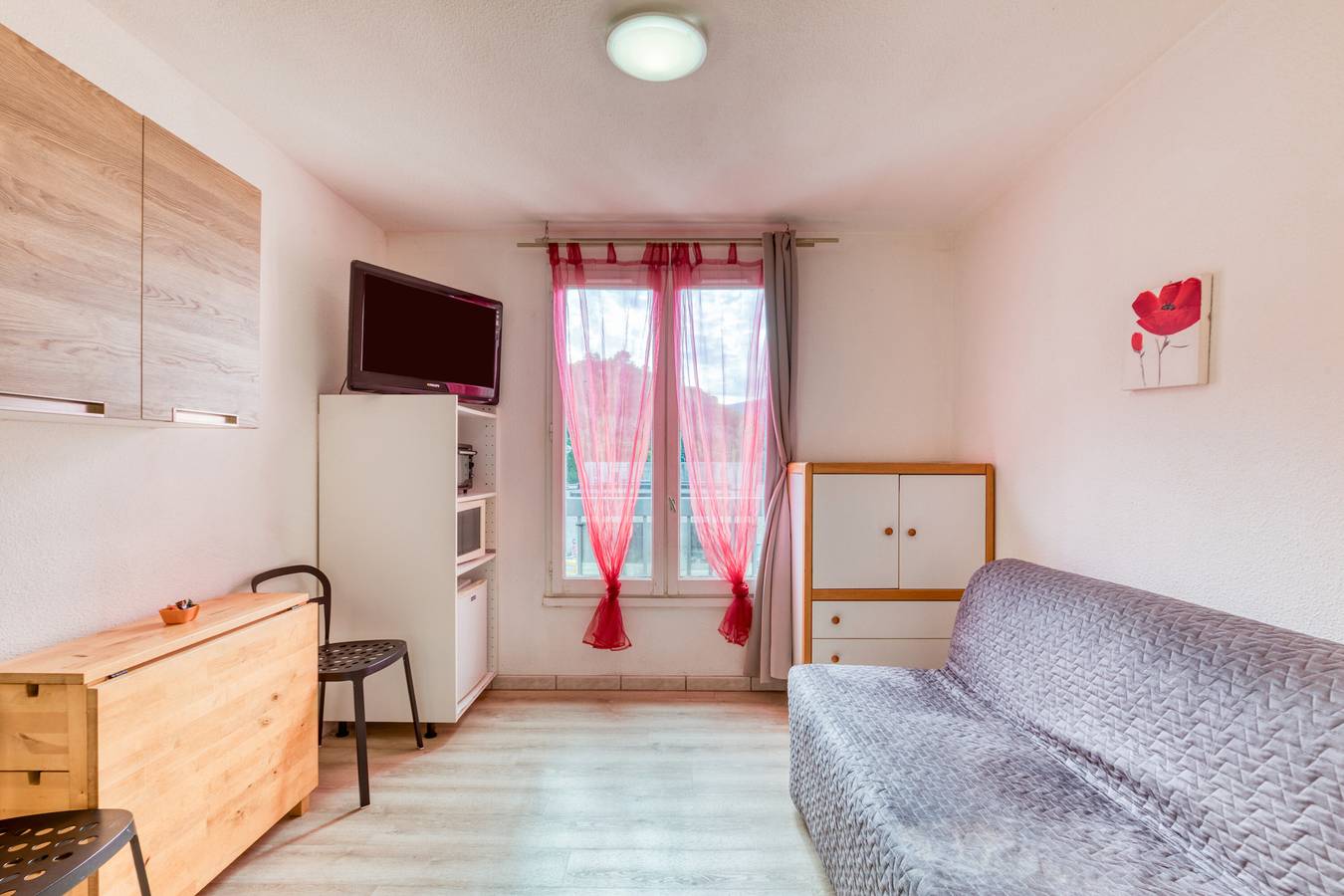 Estudio entero, Apartamento 'Charmant Studio' con Wi-Fi in Lamalou-les-Bains, Region de Béziers