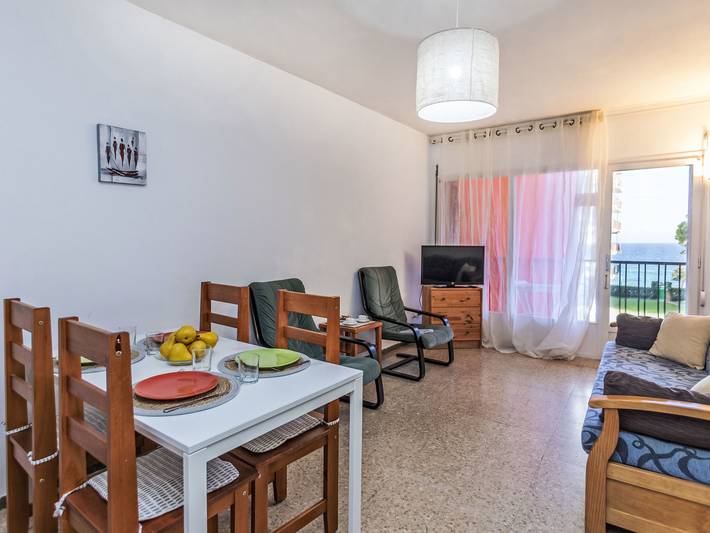 Ferienwohnung für 6 Personen, mit Balkon und Garten sowie Kinderpool, mit Haustier in Blanes - 4