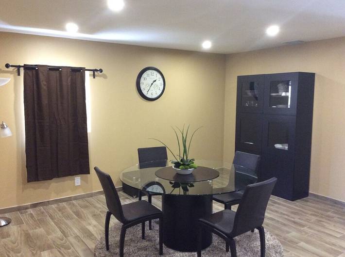 Vacation rental for 6 people, with hot tub in Oakland Park