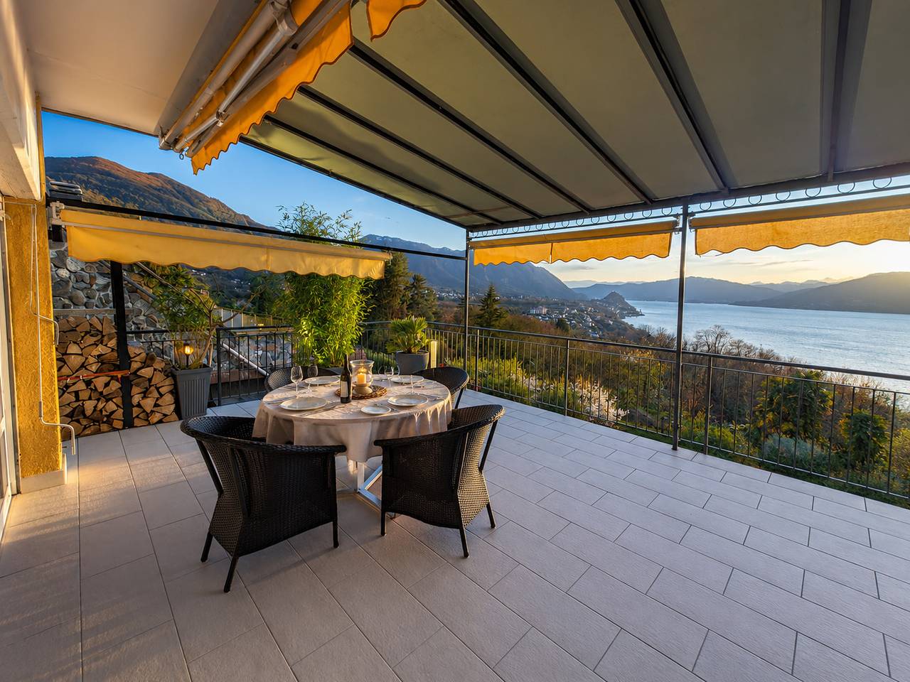 Appartamento intero, Parco Belvedere: Grande Terrazza Vista Lago in Bedero, Brezzo di Bedero
