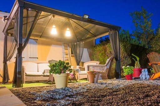 Location de vacances pour 2 personnes, avec jardin et piscine ainsi que sauna et jacuzzi à Caylus - 4