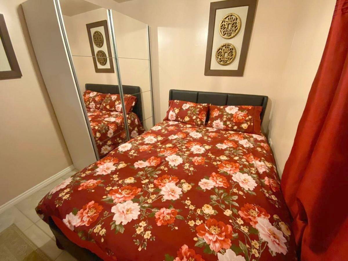 Family Studio in Blackbird Leys, Oxford