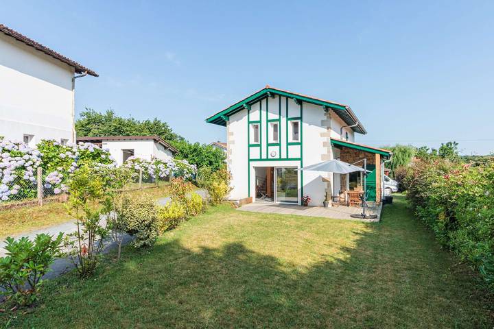 Maison de vacances pour 6 personnes, avec jardin à Ahetze