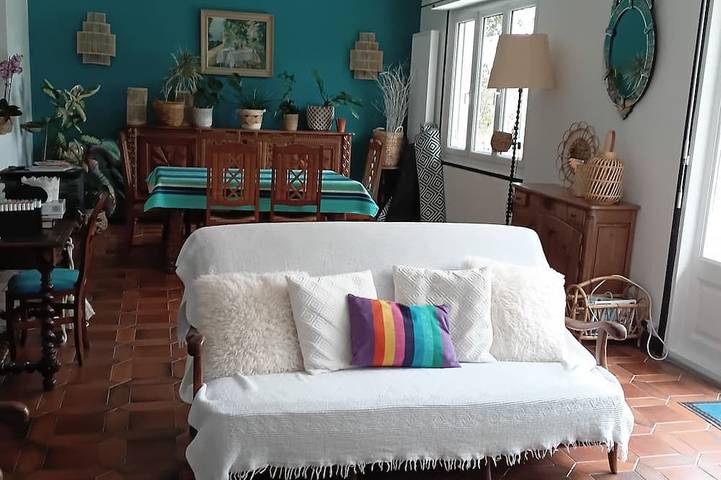 Appartement entier, Beau T4 3* cosy, calme, confortable -Terrasse vue montagnes-Proche plage -  Wifi in Ciboure, Région de Bayonne