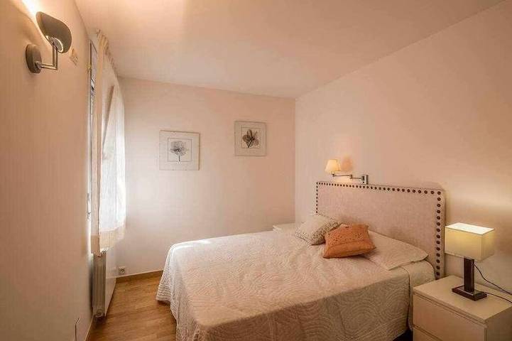 Ganze Wohnung, Penthouse mit großer Terrasse im Herzen von Girona in Girona, Gironès