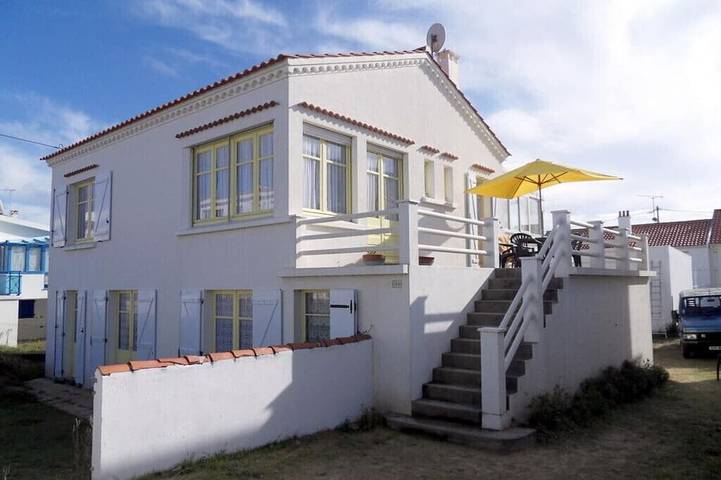 Gîte pour 8 personnes, avec Terrasse et Jardin dans Plage Du Pont D Yeu Notre Dame De Monts