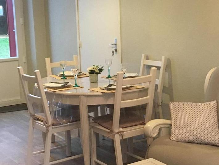Location de vacances pour 4 personnes, avec jardin à Lathus-Saint-Rémy - 3