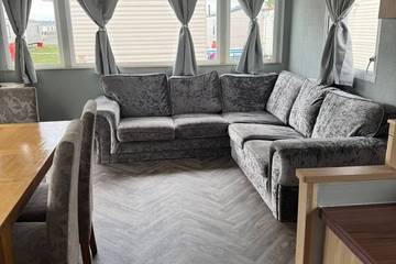 Glamping for 6 People in St Osyth, Essex, Photo 4