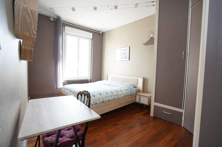 Ganze Wohnung, Spacious & cosy T3, south facing, very close to the Loire River in Orléans, Loire-Tal