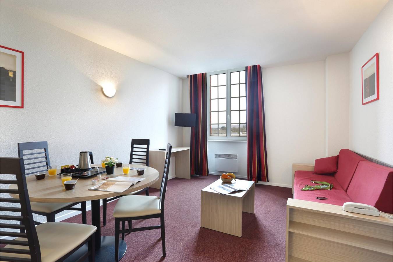 Studio entier, Les Demeures Champenoises Confort St2S in Épernay, Marne