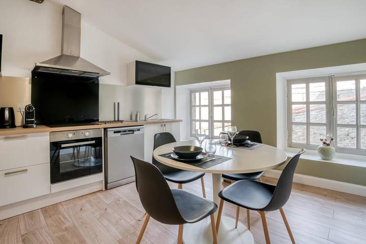 Gîte pour 4 personnes, avec Jacuzzi dans Office De Tourisme De Carcassonne - 2