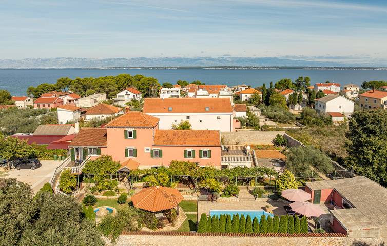 Casa de vacaciones para 14 personas, con terraza - 1