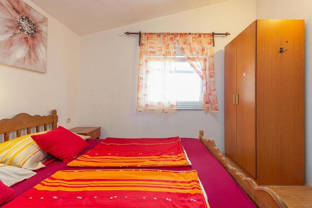 Geheel appartement, Mooi appartement in Vir met Wifi in Vir