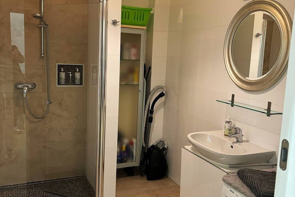 Ganze Wohnung, Moderne Stadtwohnung mit Balkon in Brigittenau, Wien