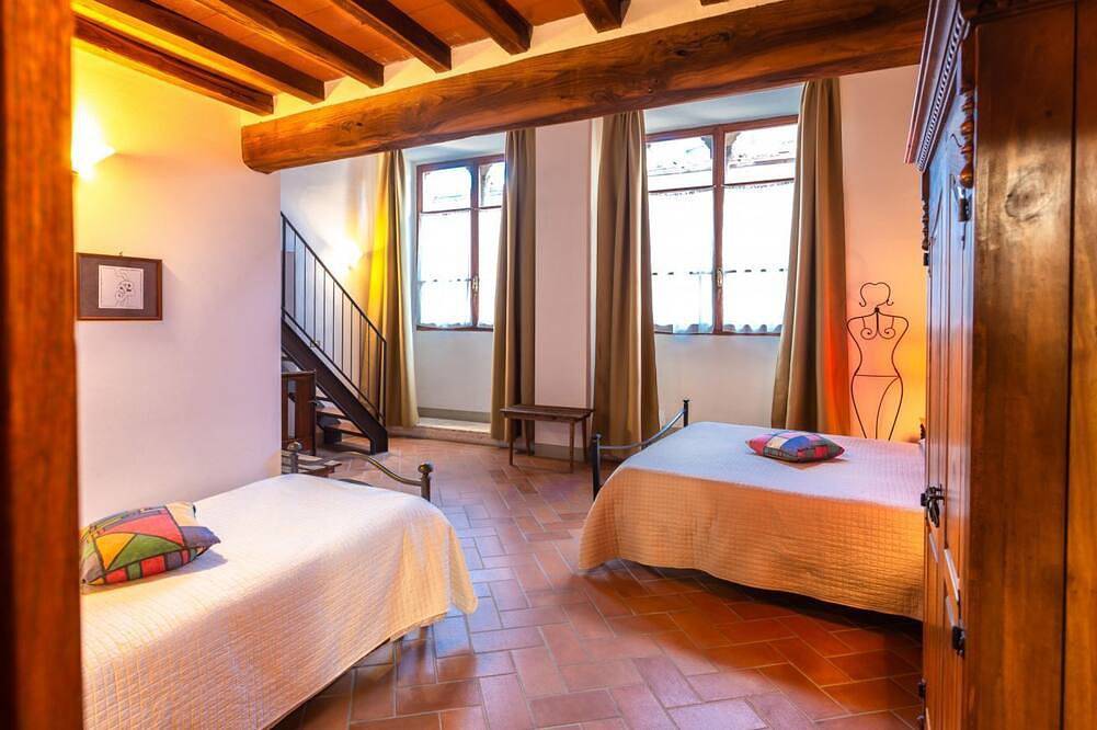Entire apartment, Palazzo Malfatti- Superior penthouse with two bedrooms for 6 people in Massa Marittima, Grosseto Province