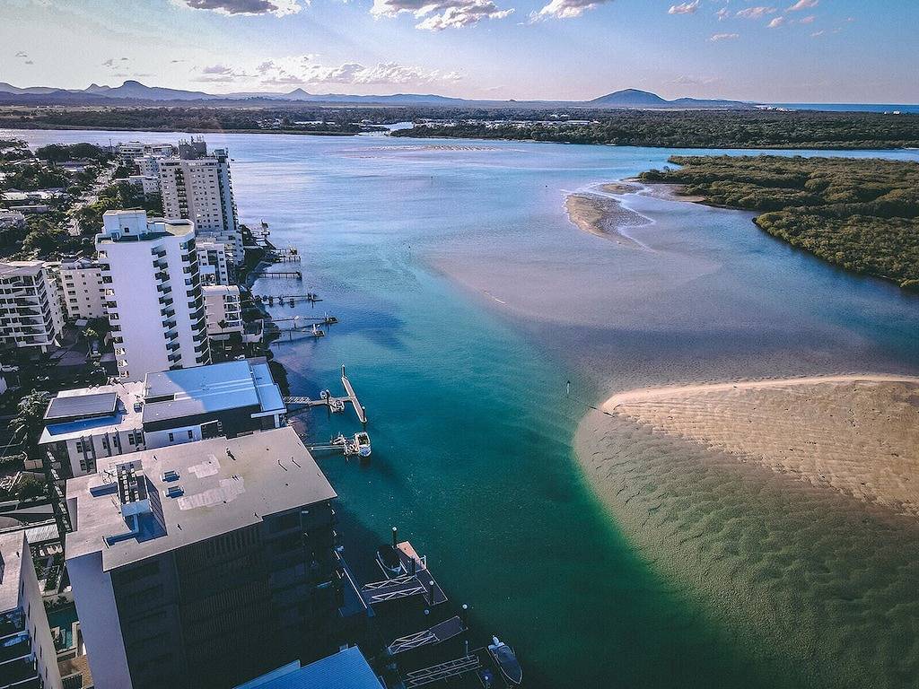 Ganze Wohnung, Luxe Hotel Style with Amenities of Apartment City Vibes near Beach/ Restaurants in Maroochydore, Sunshine Coast
