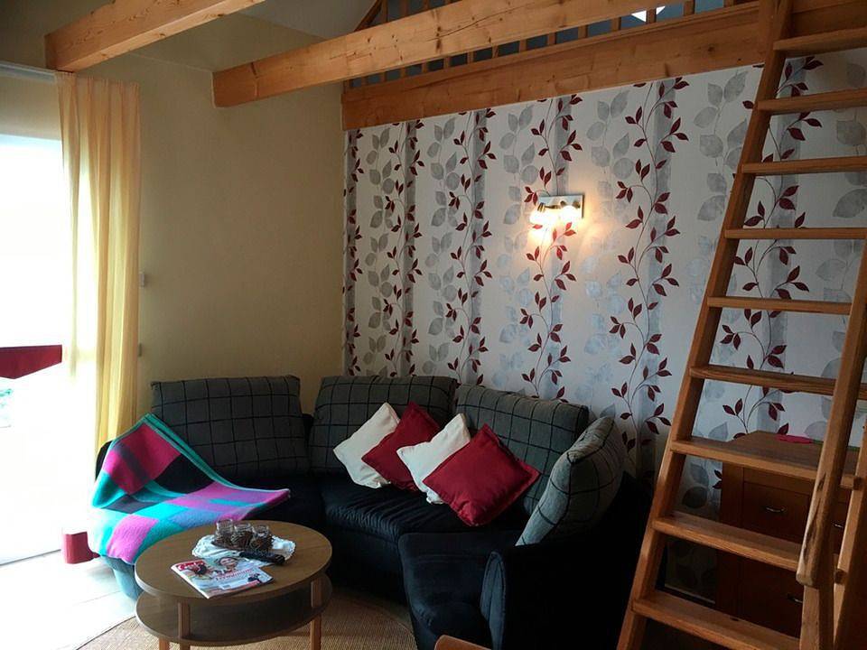 Ferienhaus zwischen den Seen – Komfortabler Aufenthalt mit Terrasse in Fünfseen in Rogeez, Fünfseen