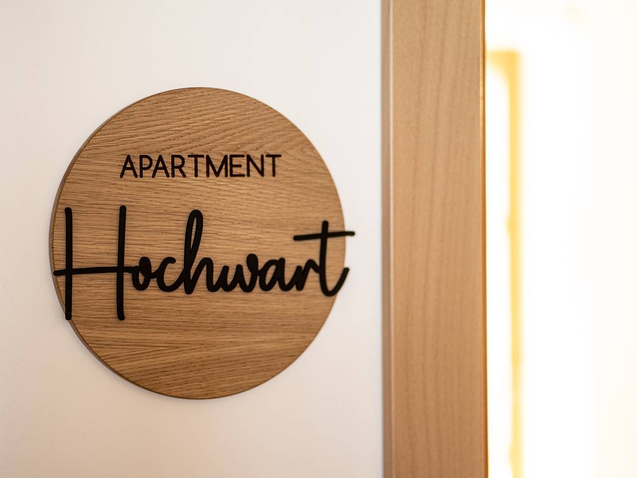 Hel leilighet, Apartment “Hochwart” with Mountain View, Shared Pool and Wi-Fi in Plaus, Ortler Alps