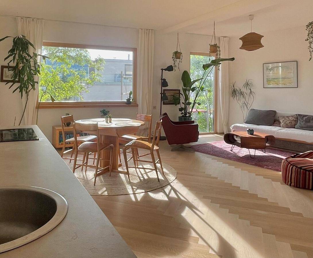 Ganze Wohnung, Light-flooded apartment with balcony in Perchtoldsdorf, Bezirk Mödling
